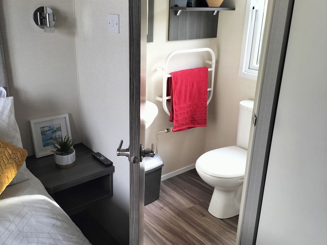 Beverley Bay Holiday Park - Holiday Accommodation 333