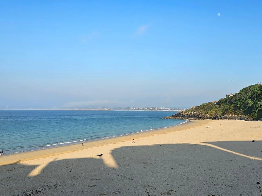 Dog-friendly lodge, steps to St Ives train
