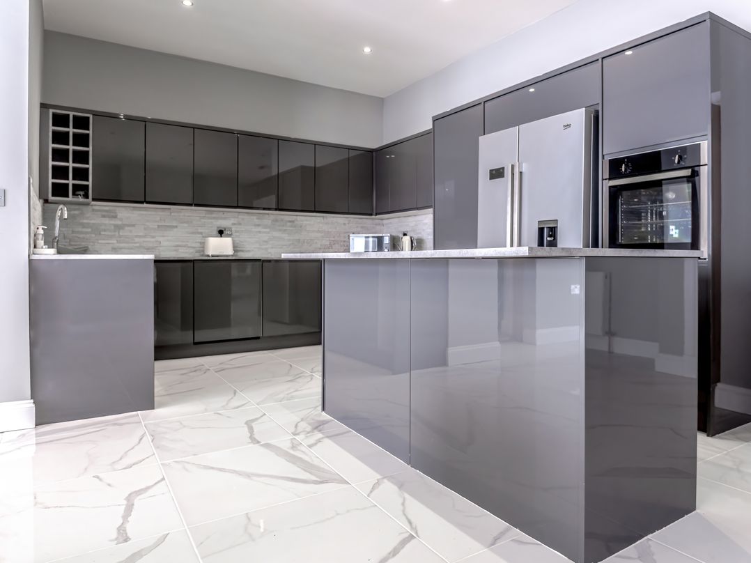 Pet-friendly hot tub retreat near Loch Leven