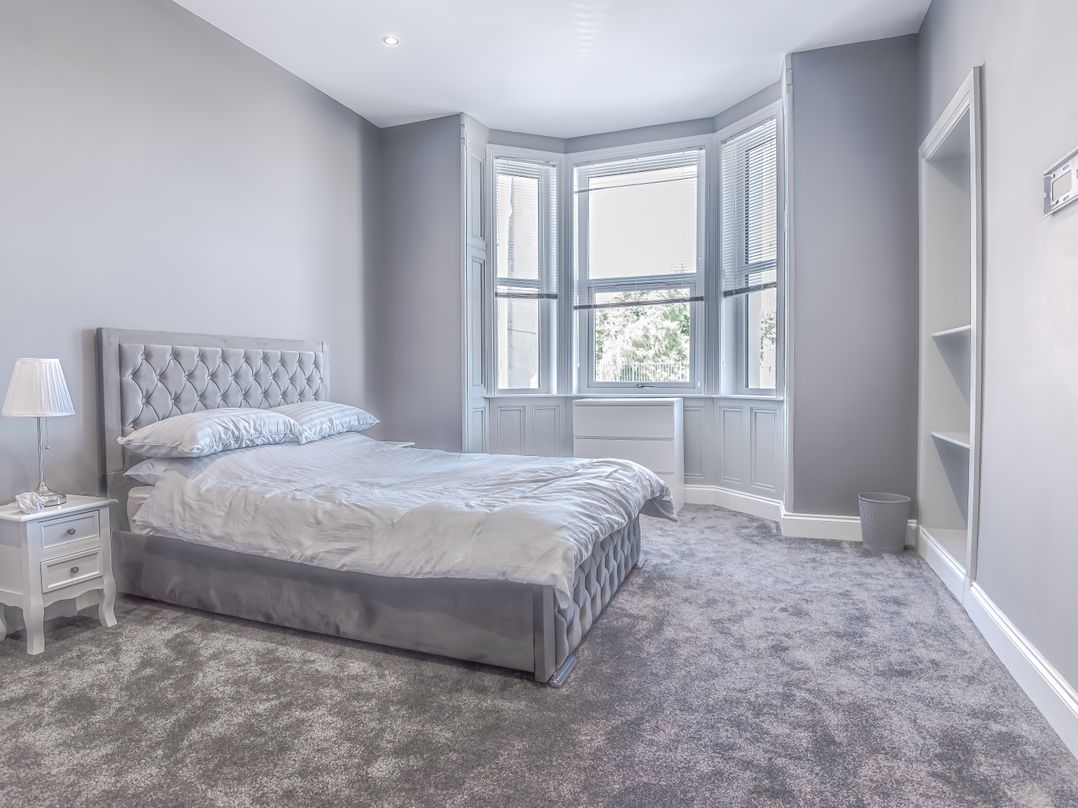 Pet-friendly hot tub retreat near Loch Leven