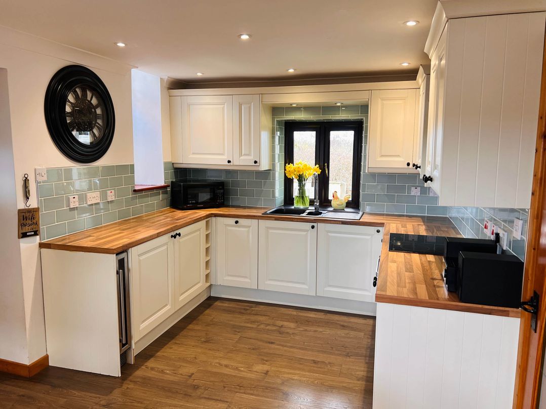 Cottage with mountain and sea views, Anglesey