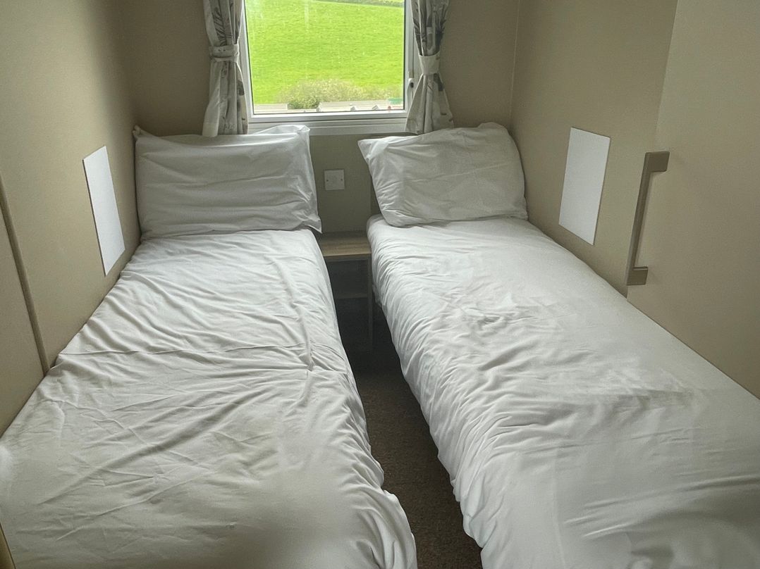 Pet-friendly lodge near Fistral Beach