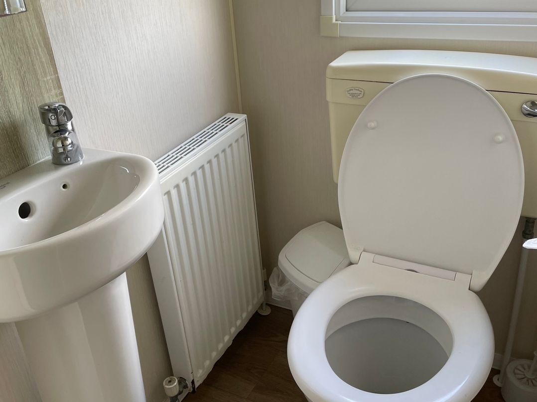 Pet-friendly lodge near Fistral Beach