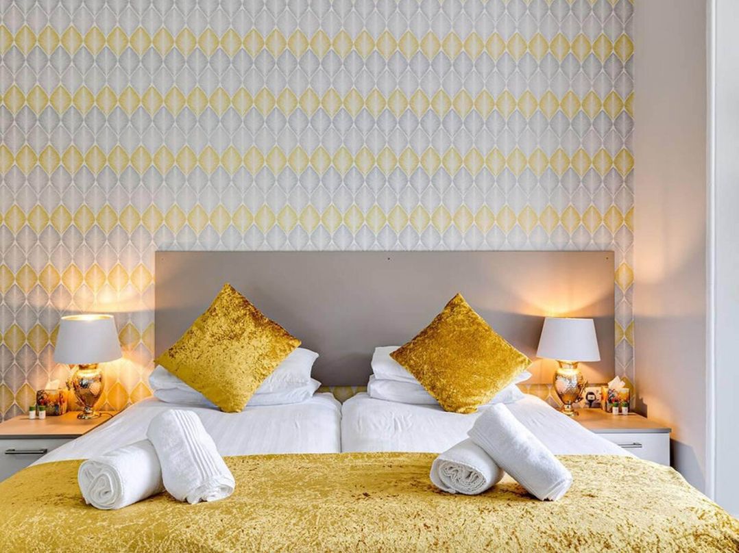 Tudor hall with hot tub, games room and sea views