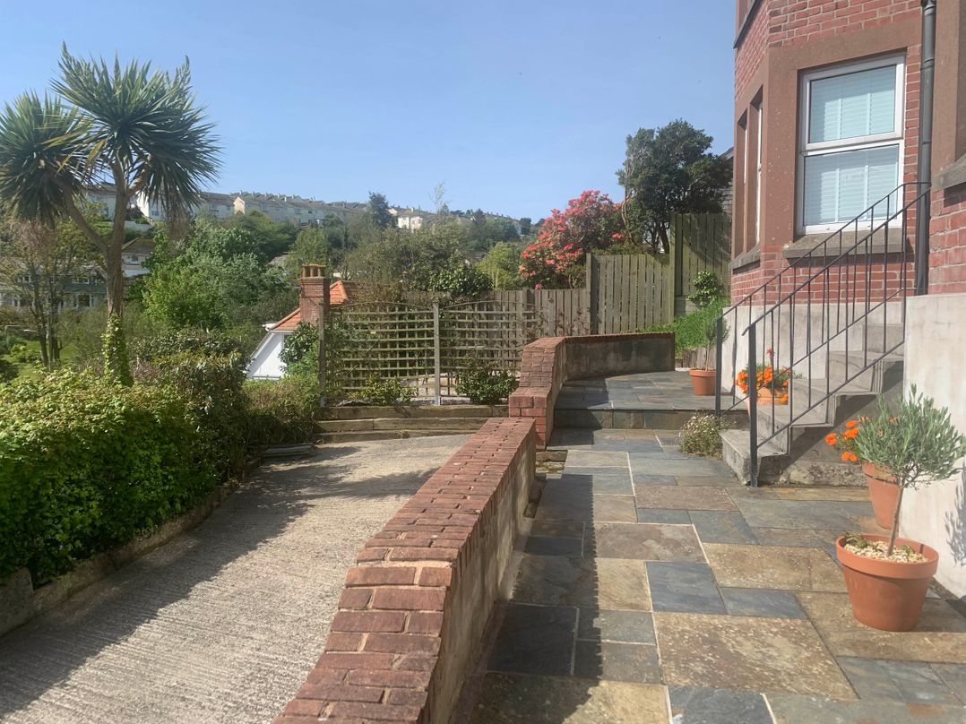 Edwardian home with sea views above the harbour