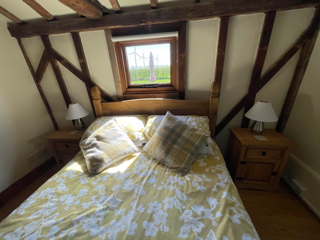 Pet-friendly rural retreat with garden and BBQ