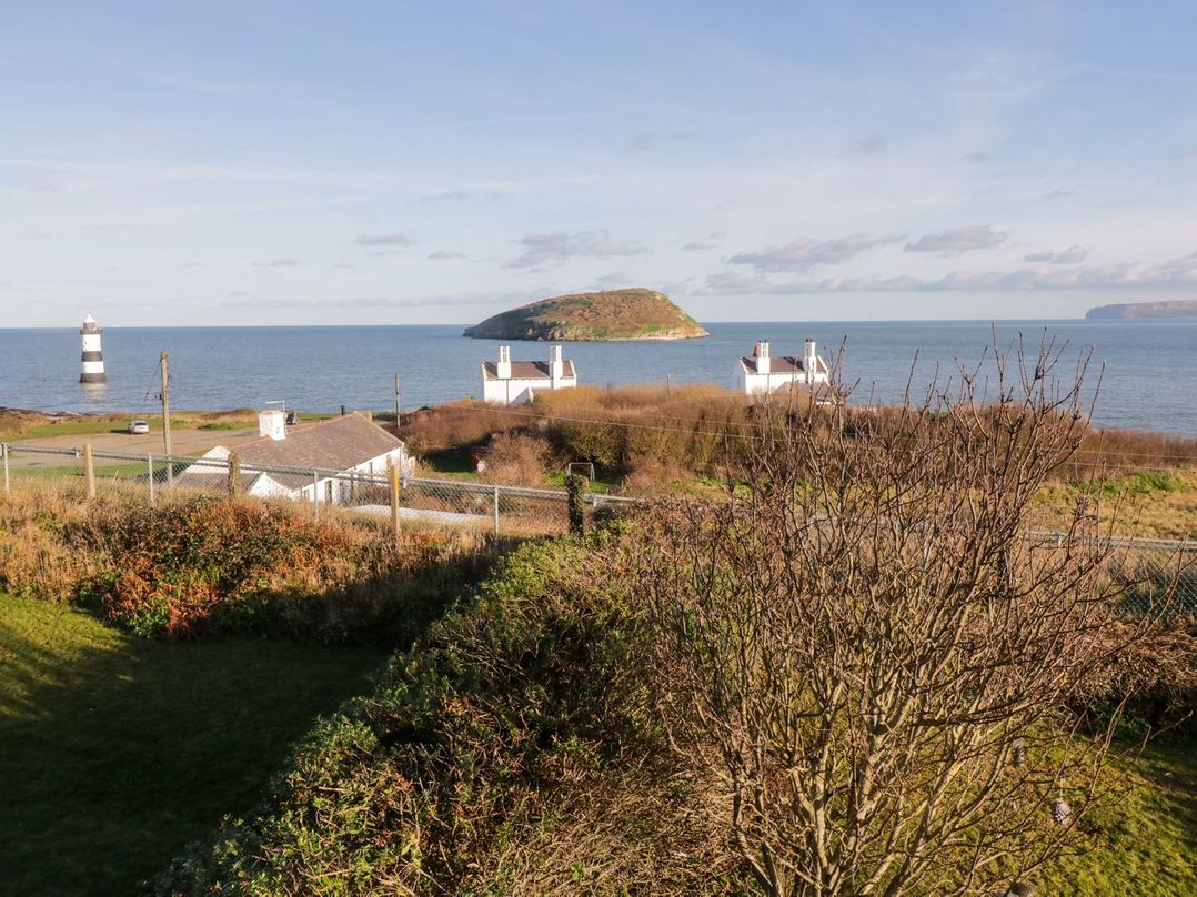 2 Old Coastguard House