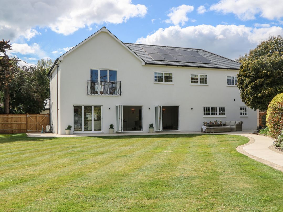 Sea Estate House