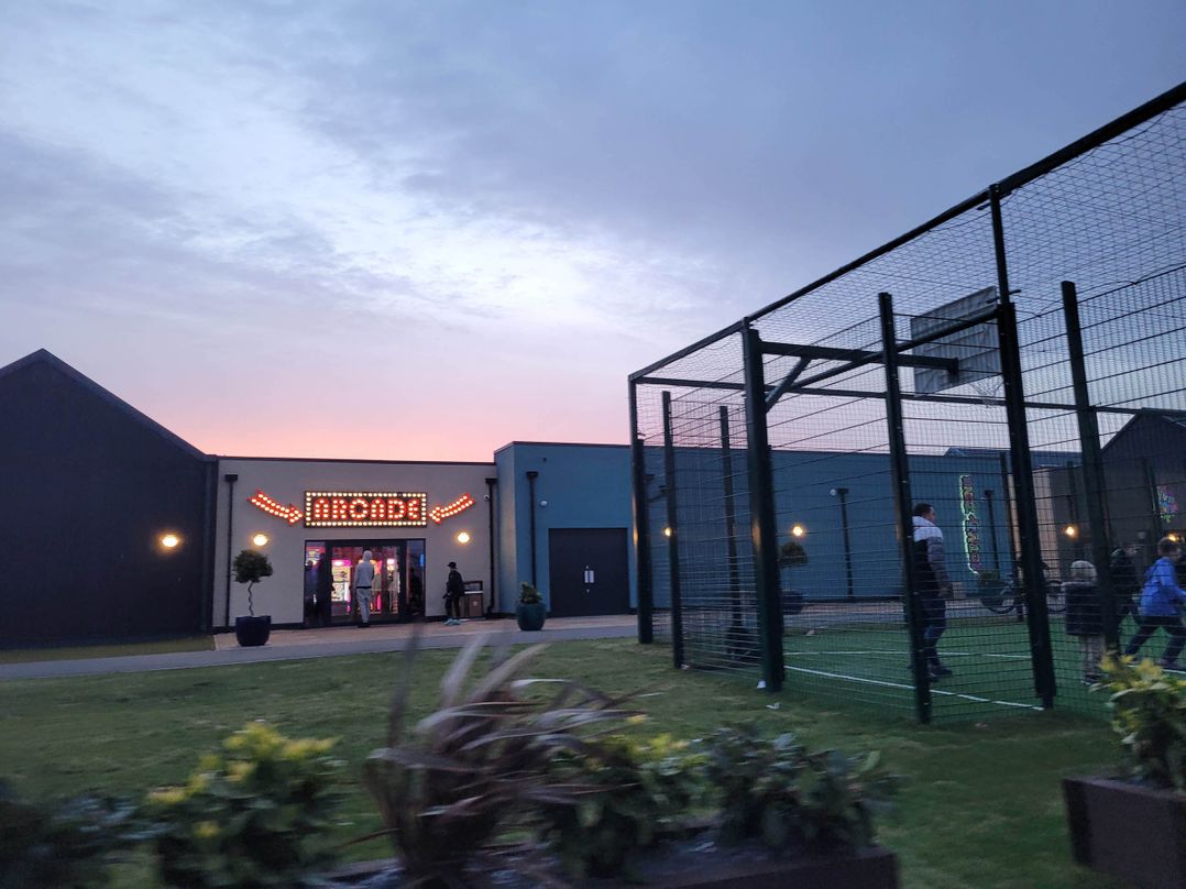 St Osyth- Sleeps8-freeparking-wifi-holidaypark