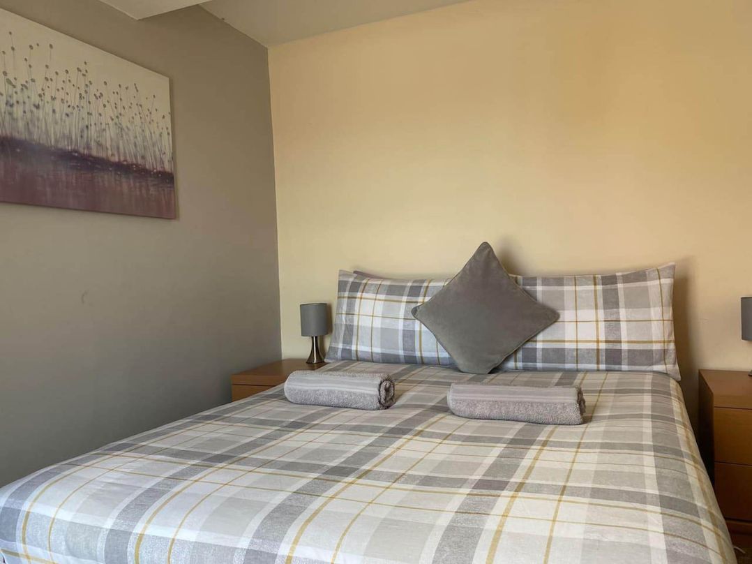 Apartment - Sleeps 2 - Pet friendly