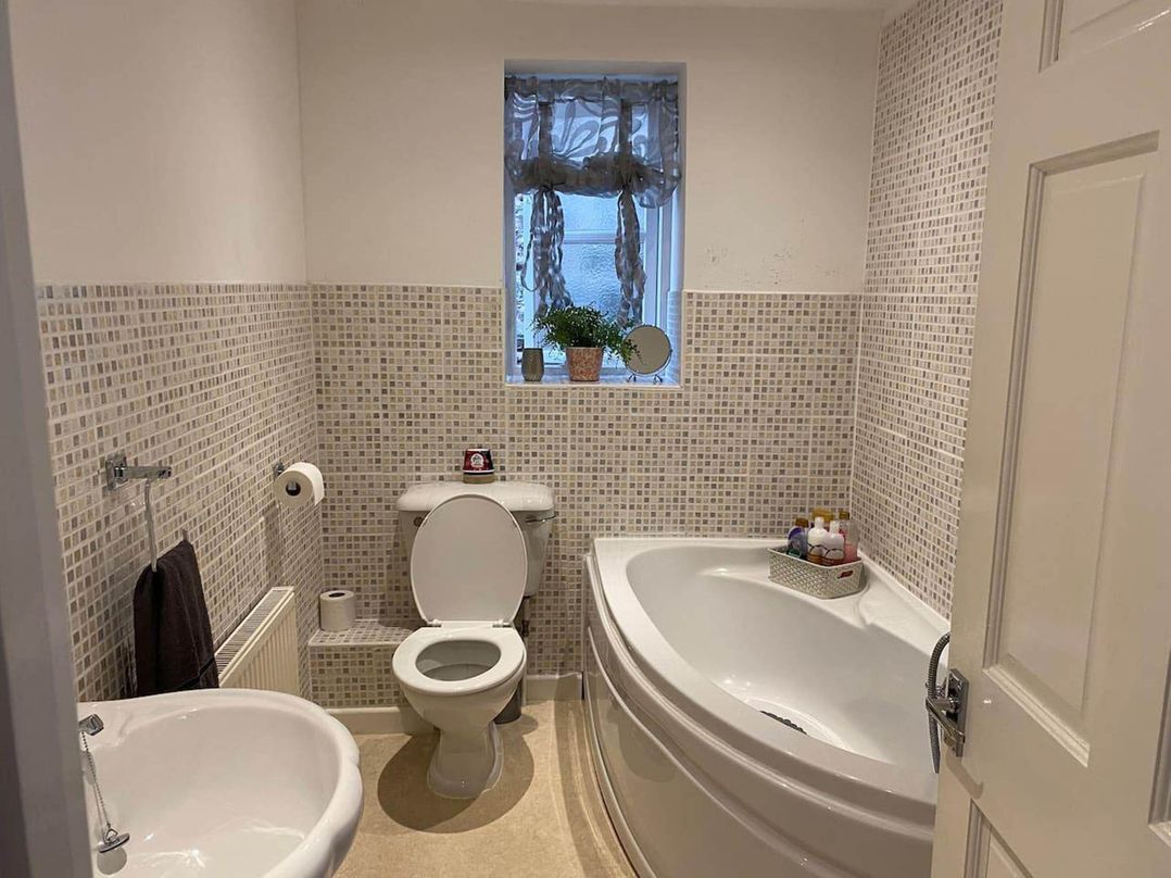Apartment - Sleeps 2 - Pet friendly