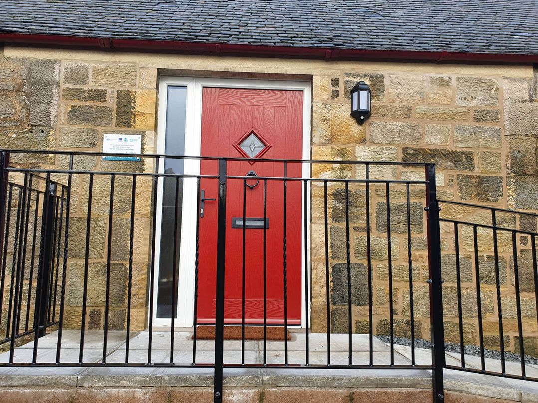 2-Bed Barn, Hot Tub & Pet Friendly near Muirkirk
