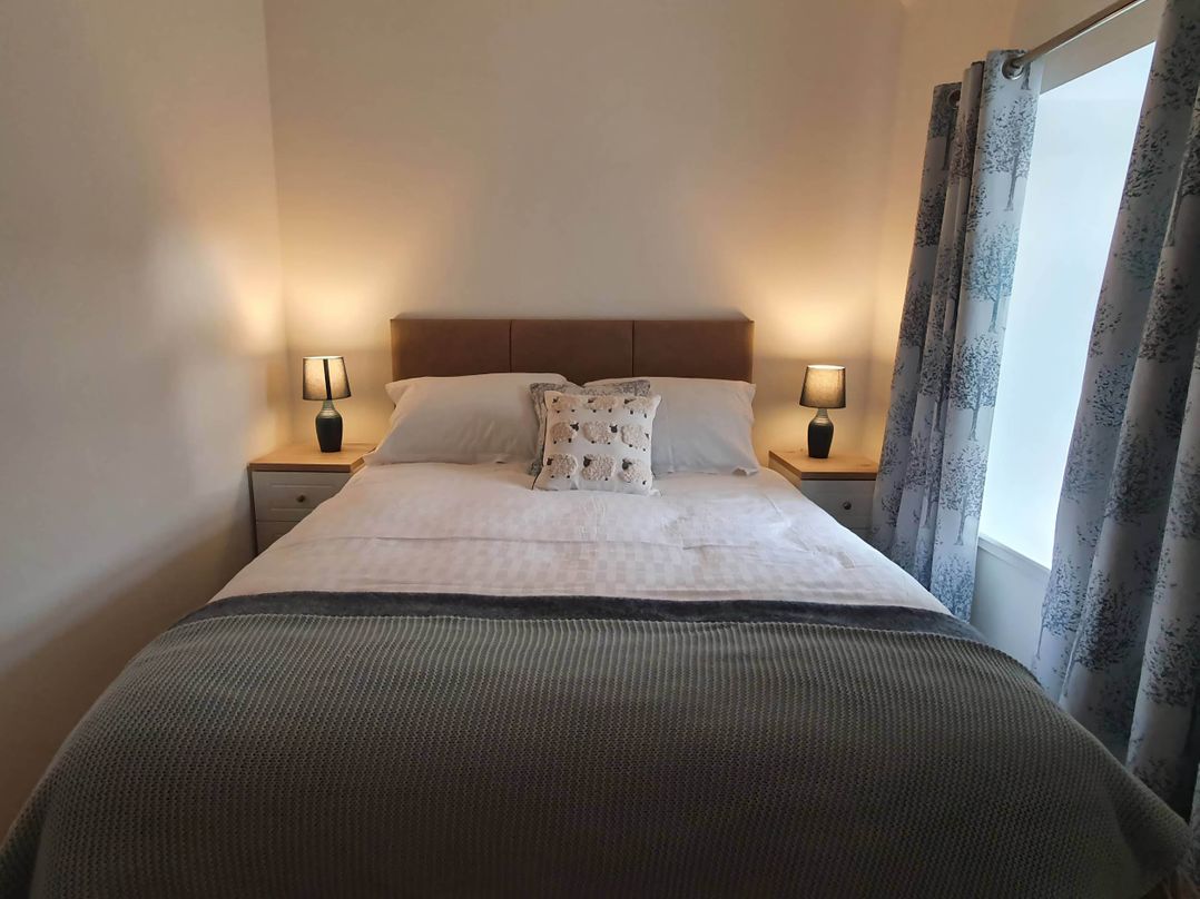 2-Bed Barn, Hot Tub & Pet Friendly near Muirkirk