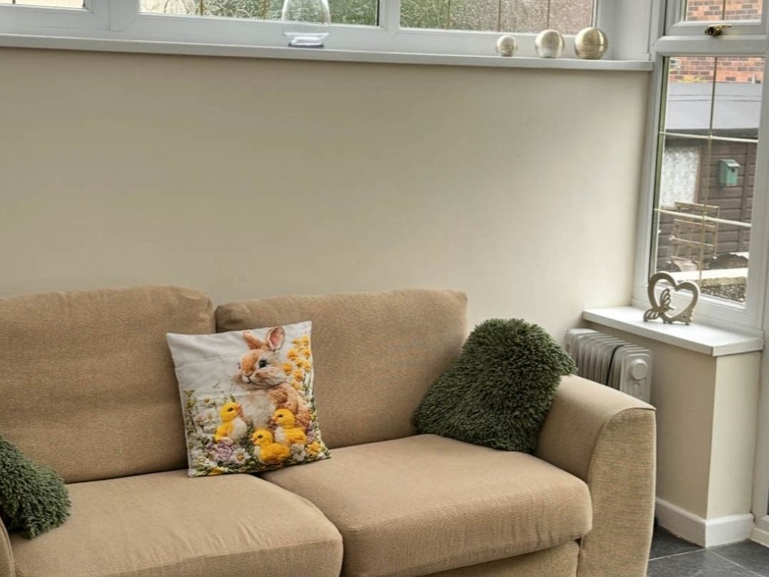 3 Bed House - Sleeps 6 - Parking - Garden - WIfi