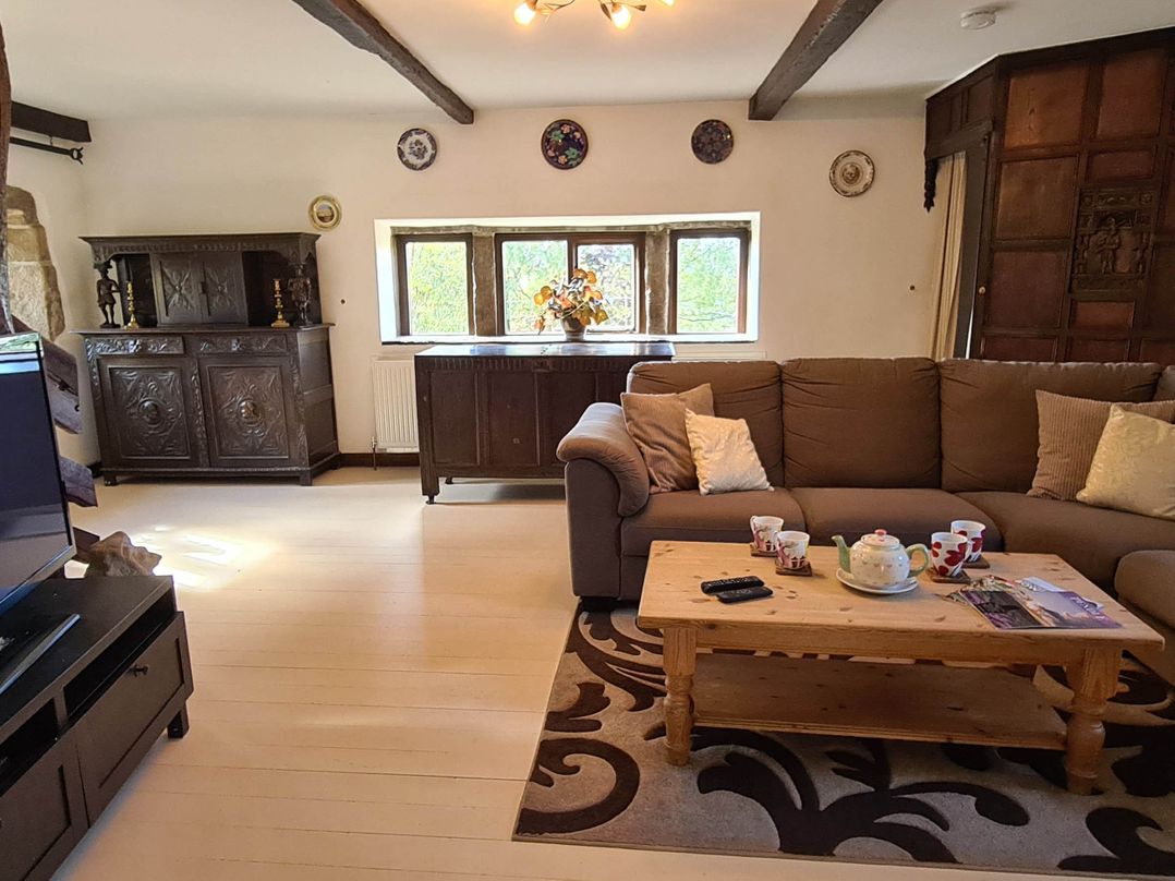3 bedroom- Sleeps 6-Greave Farm Todmorden Cottage