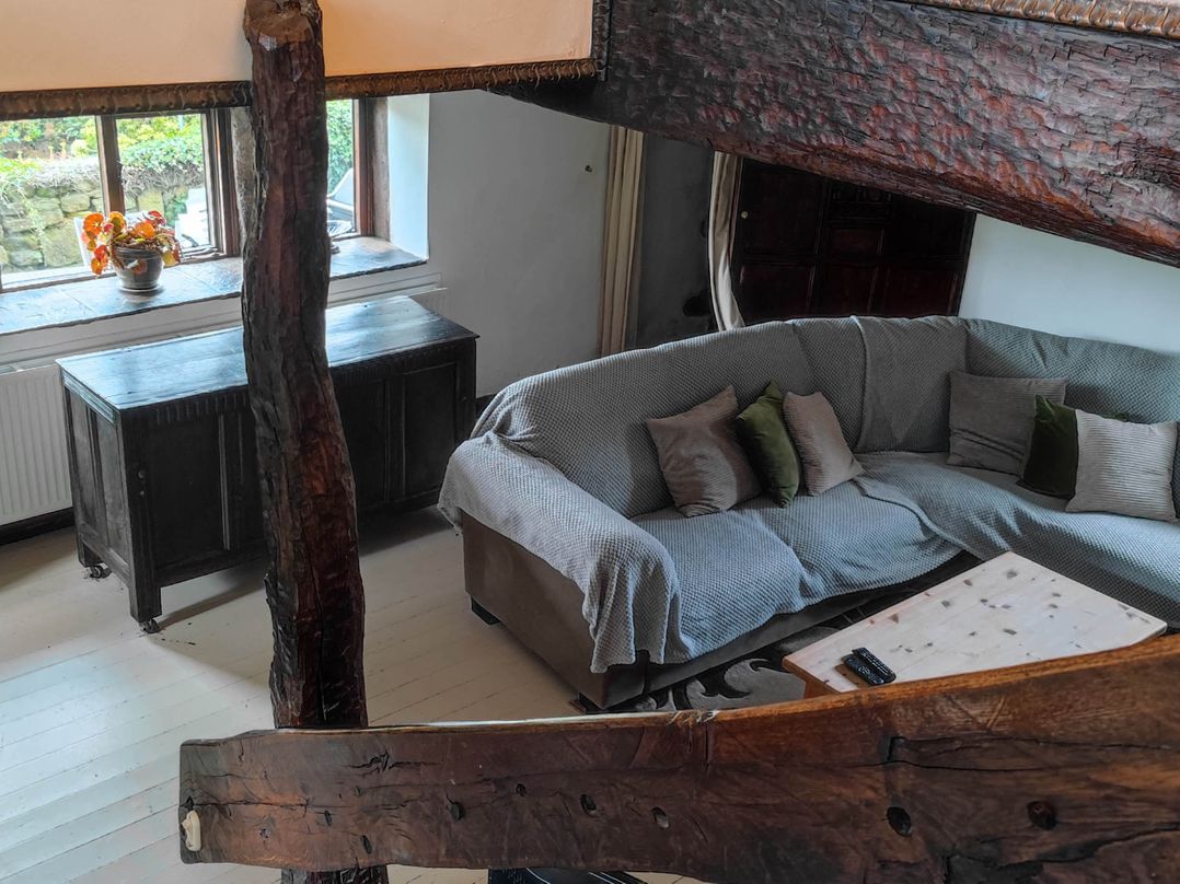 3 bedroom- Sleeps 6-Greave Farm Todmorden Cottage