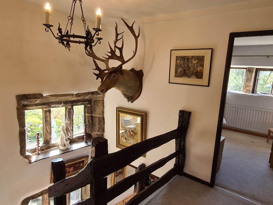 3 bedroom- Sleeps 6-Greave Farm Todmorden Cottage