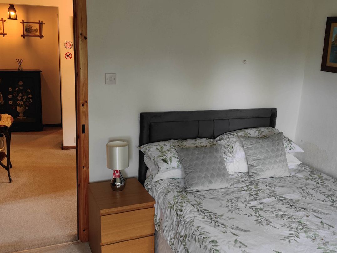 3 bedroom- Sleeps 6-Greave Farm Todmorden Cottage