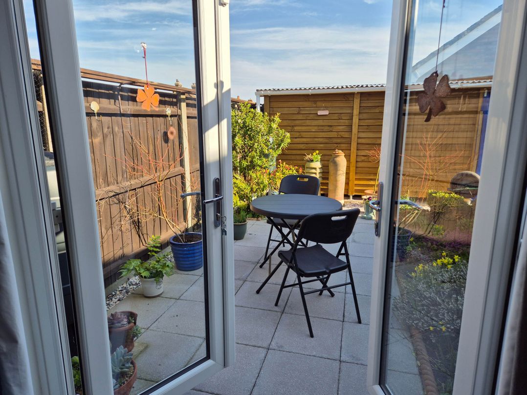 Flower Garden Studio in Sheringham-Cycle friendly
