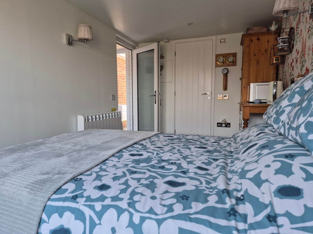 Flower Garden Studio in Sheringham-Cycle friendly