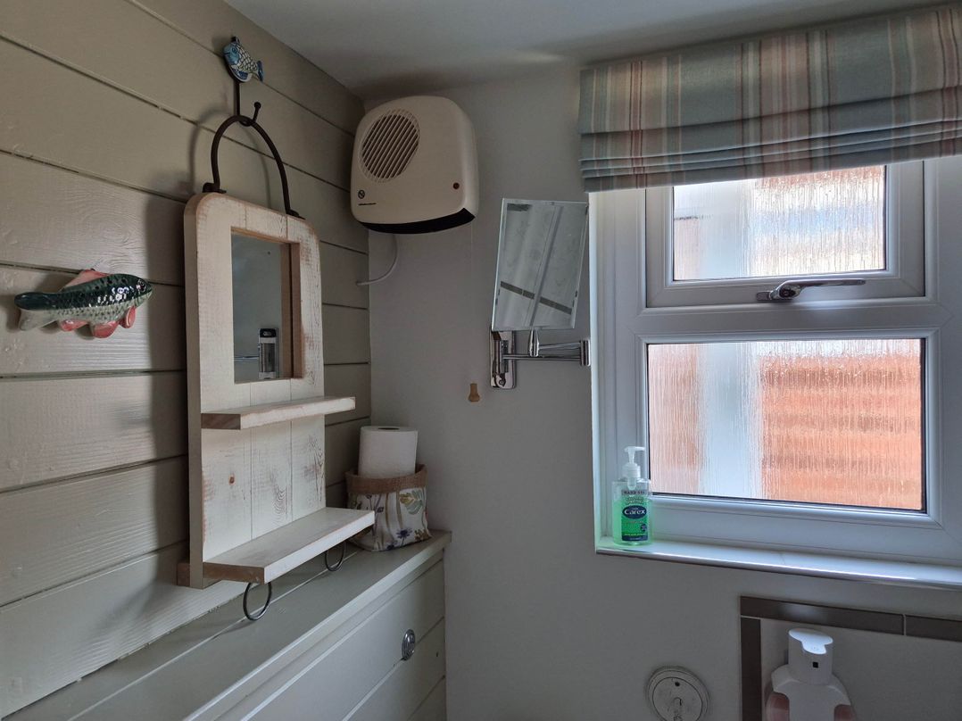 Flower Garden Studio in Sheringham-Cycle friendly