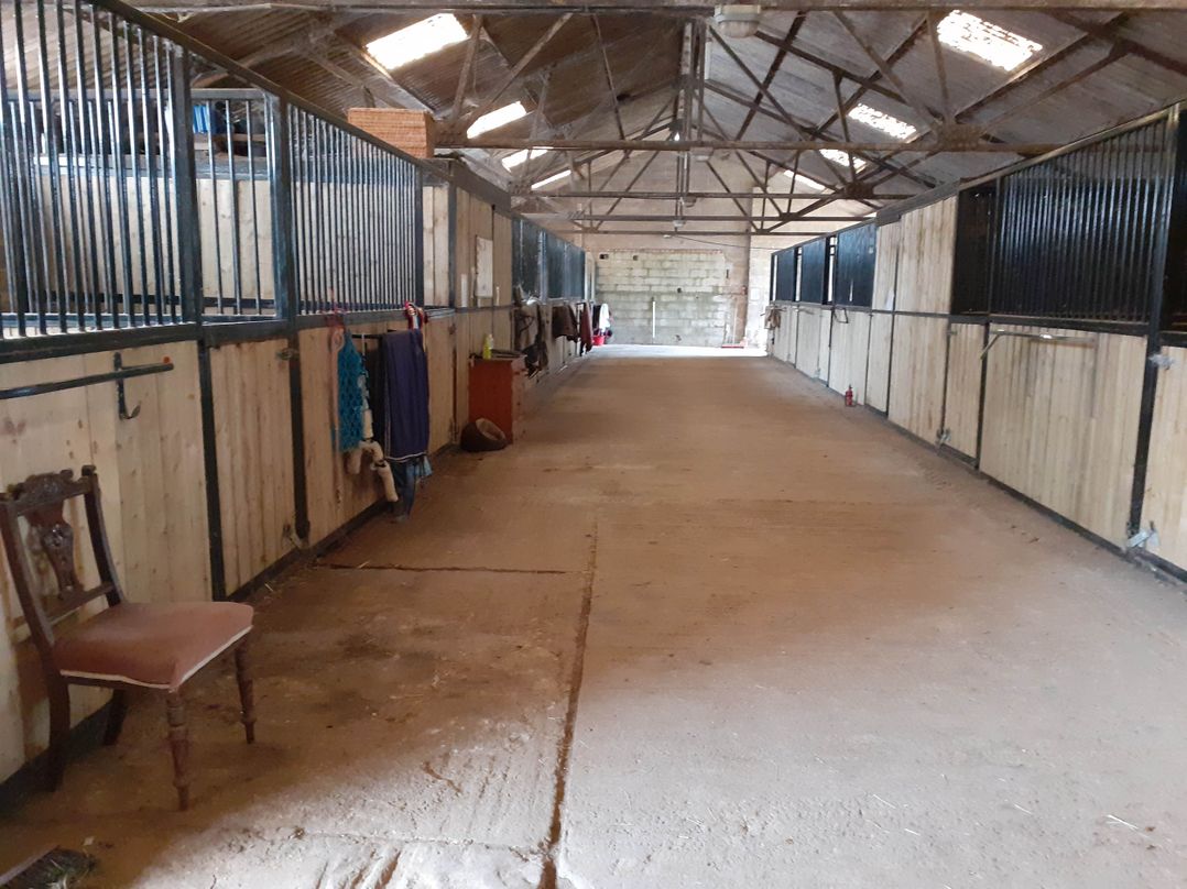 Glamping at the Retreat Wiltshire is rural bliss