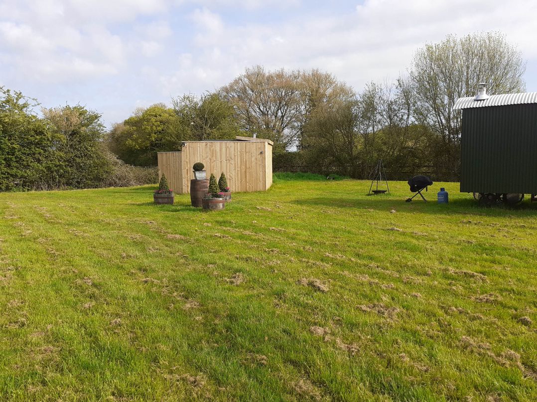 Glamping at the Retreat Wiltshire is rural bliss
