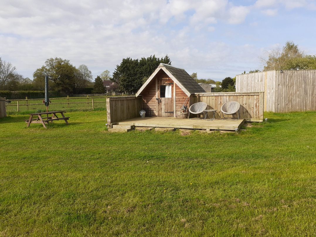 Glamping at the Retreat Wiltshire is rural bliss