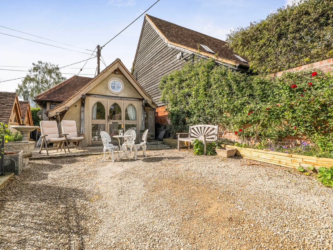 Bramble Bank 'CartShed'-1 Bed Cottage-Sleeps 2
