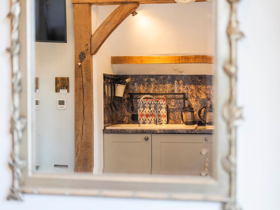 Bramble Bank 'CartShed'-1 Bed Cottage-Sleeps 2