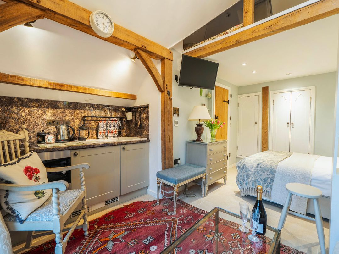 Bramble Bank 'CartShed'-1 Bed Cottage-Sleeps 2
