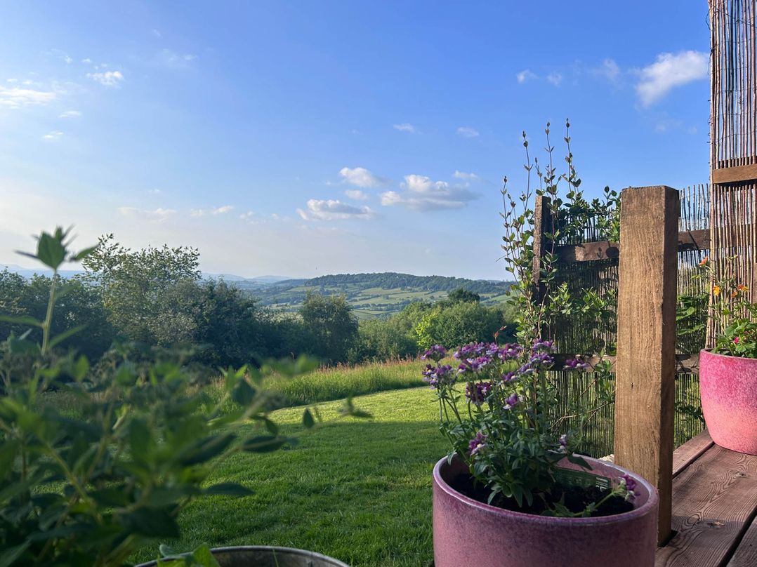 Cozy Cabin Retreat near Chepstow