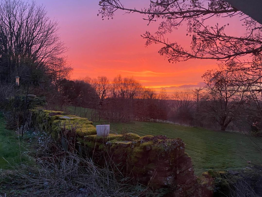 Cozy Cabin Retreat near Chepstow