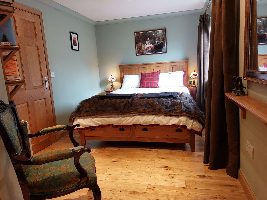 1 Bed Lodge - Sleeps 2 - Parking - Wifi