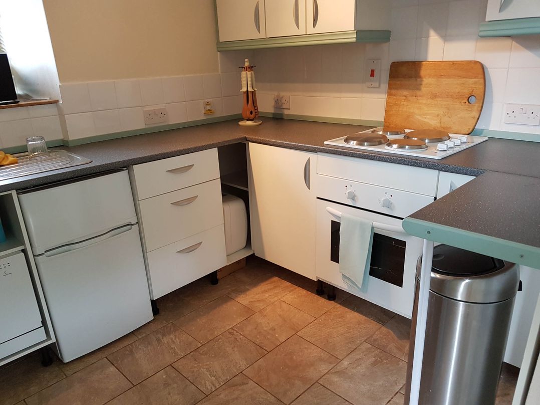 Cottage - Sleeps 4 - Pets Ok - Garden - Parking
