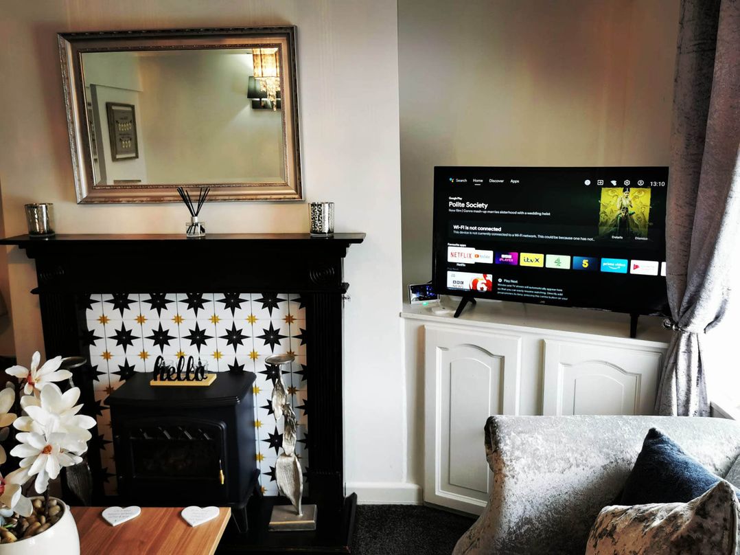 Stunning 2-Bed House in Macclesfield Cheshire