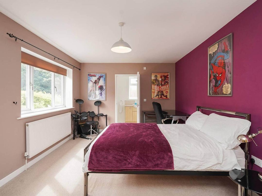Rent My Spa Home with Pool table, Hottub and Sauna