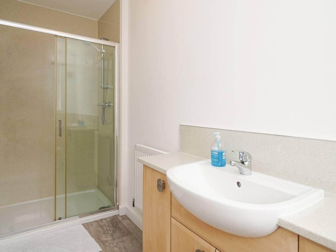Rent My Spa Home with Pool table, Hottub and Sauna