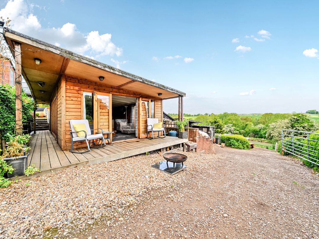 Peaceful Cabin in Skegby -Sleeps2- Fire Pit