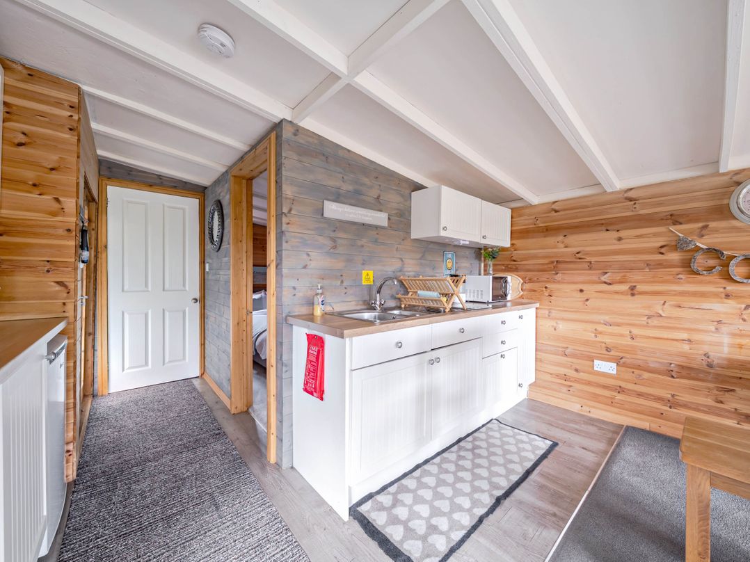 Peaceful Cabin in Skegby -Sleeps2- Fire Pit