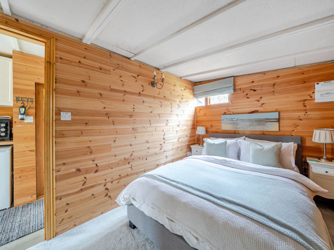 Peaceful Cabin in Skegby -Sleeps2- Fire Pit