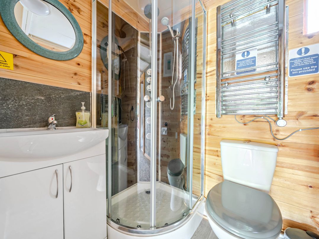 Peaceful Cabin in Skegby -Sleeps2- Fire Pit