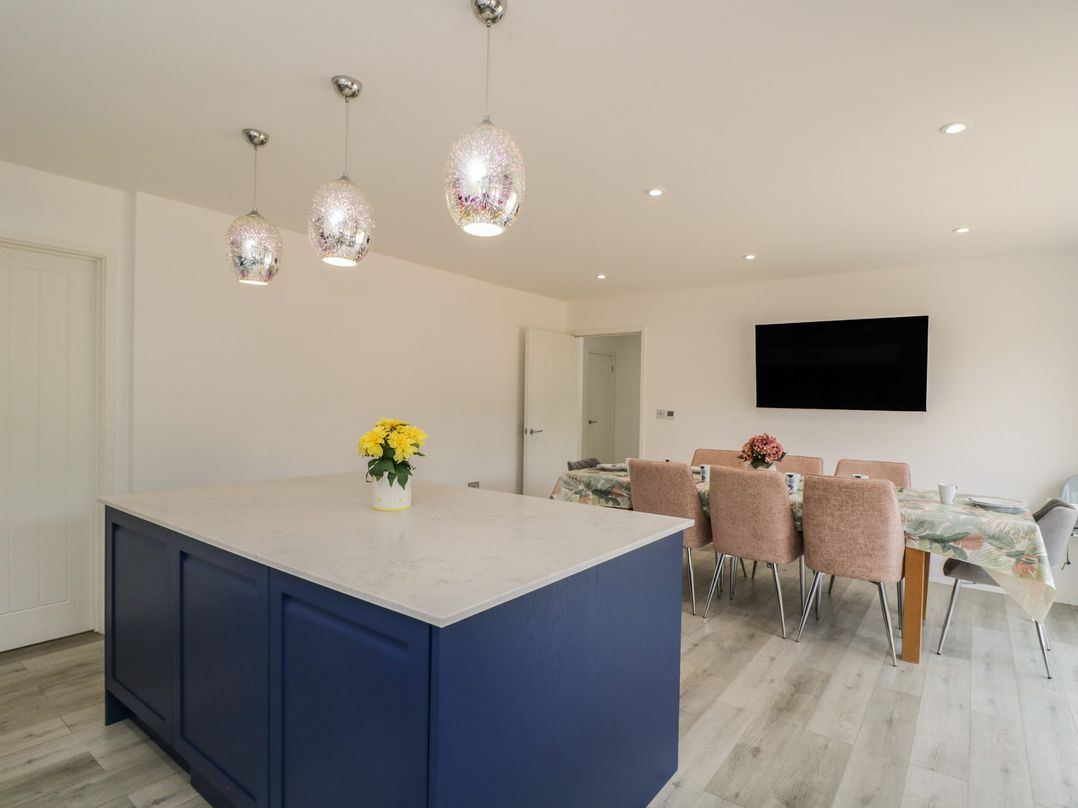 1 Brunel  Court