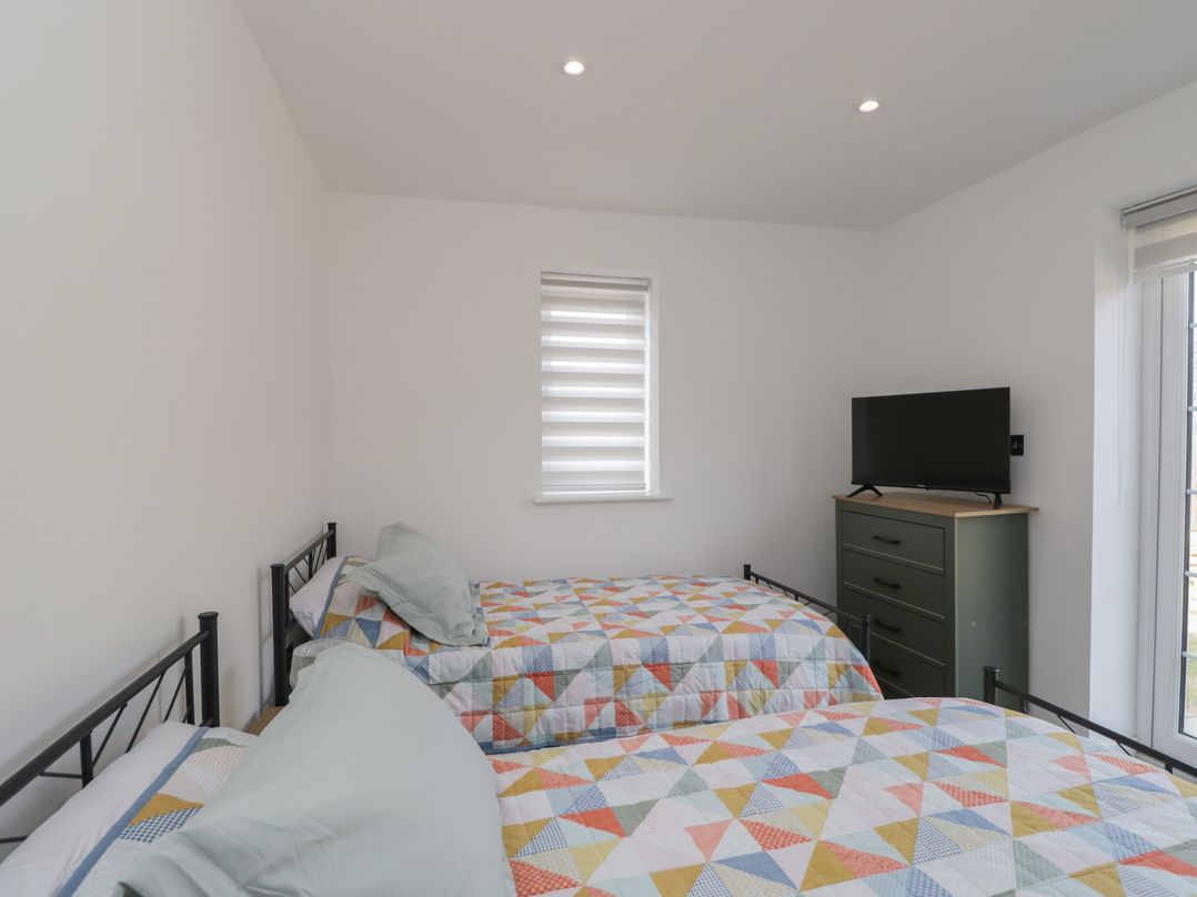 1 Brunel  Court