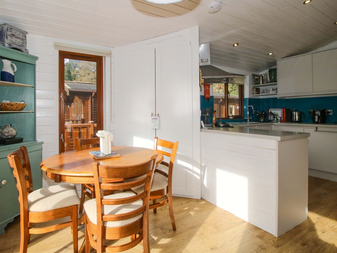 No.14 Astbury Falls Luxury Retreat