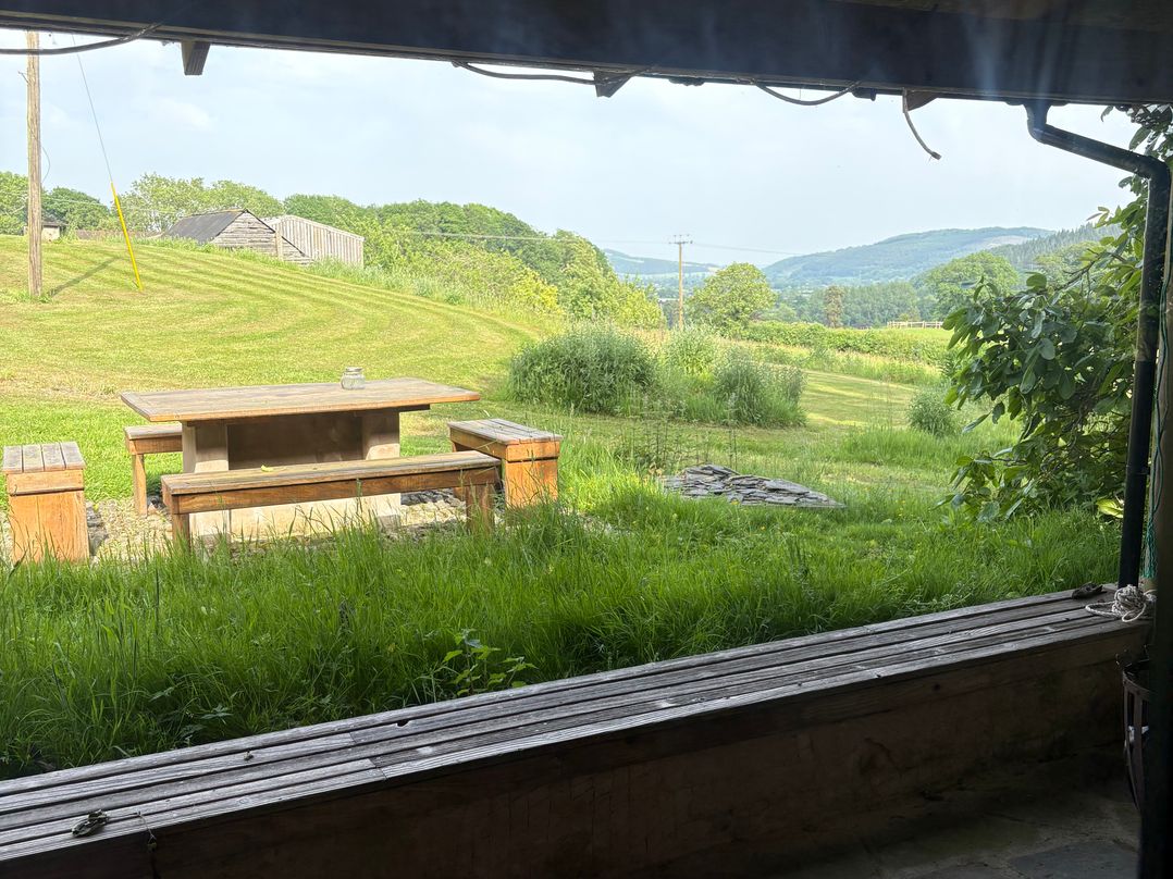 Walnut Tree Lodge WITH hot tub