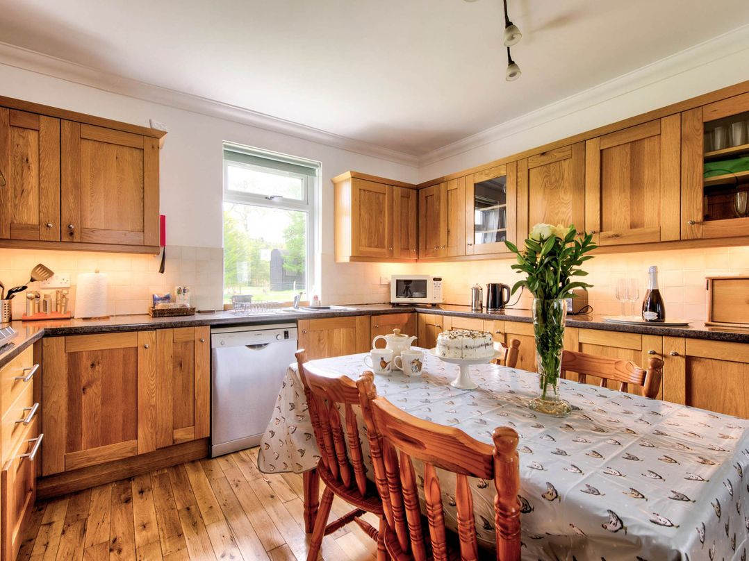 Argyll Farmhouse-Idyllic Setting-Sleeps10