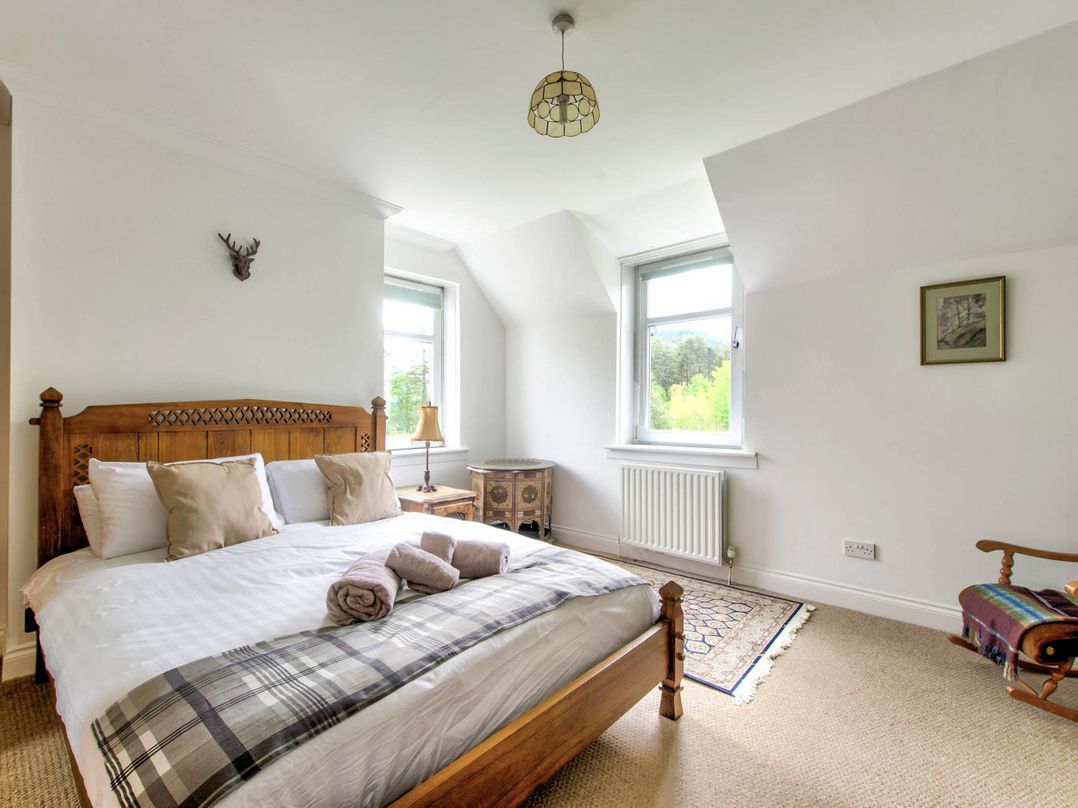 Argyll Farmhouse-Idyllic Setting-Sleeps10