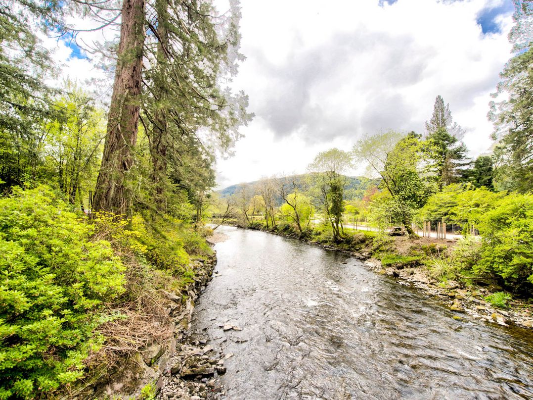 Argyll Farmhouse-Idyllic Setting-Sleeps10