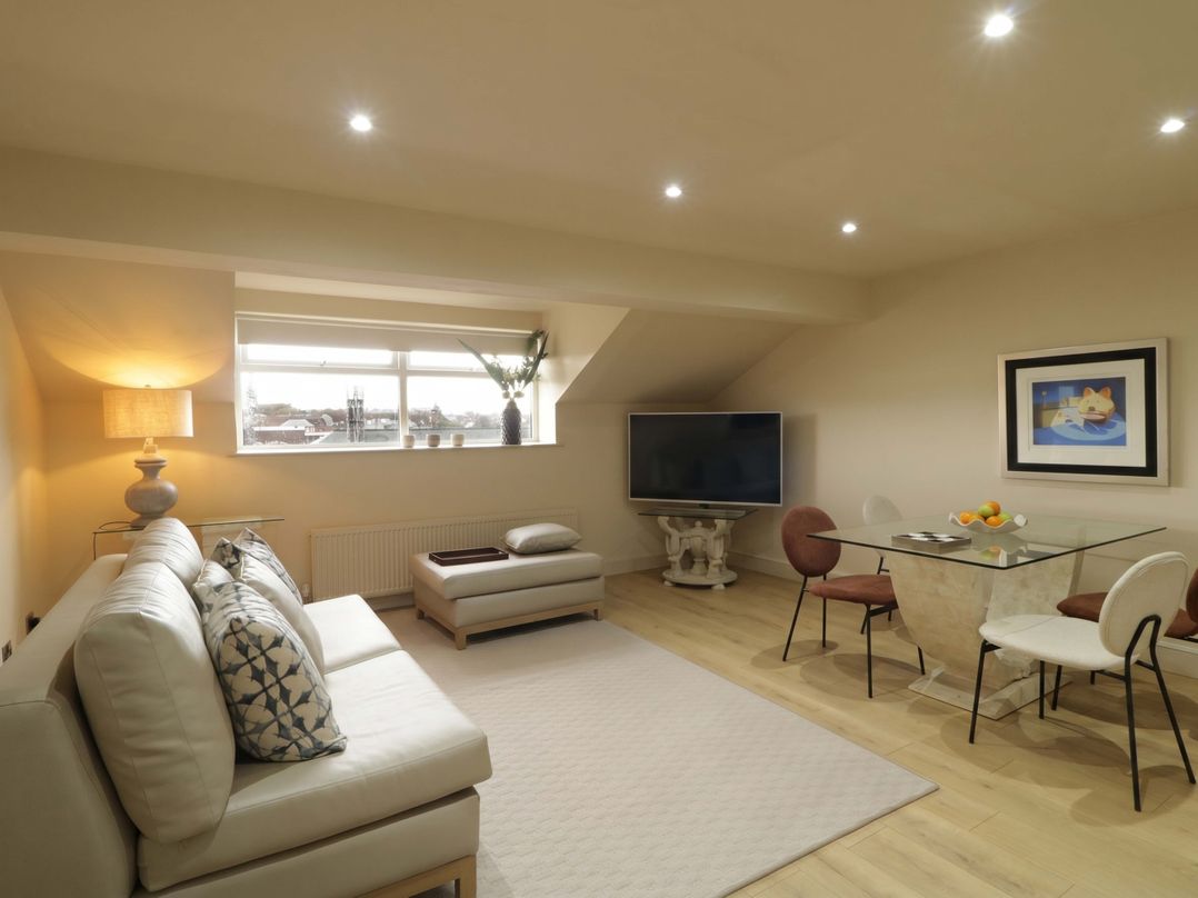 Suite 33B